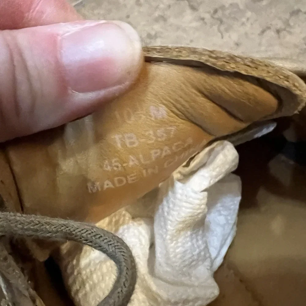 Men's Tommy Bahama‎ Boat Shoes Size 10.5